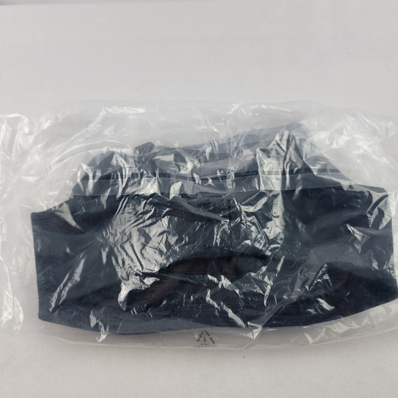 NWT Syrokan full coverage bounce control underwire sports bra Size 32D - Picture 7 of 8